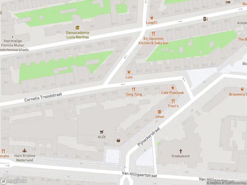 Ambulance met grote spoed naar de Pienemanstraat in Amsterdam