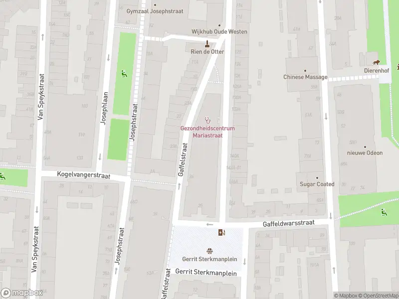 Ambulance met gepaste spoed naar de Sint-Mariastraat in Rotterdam