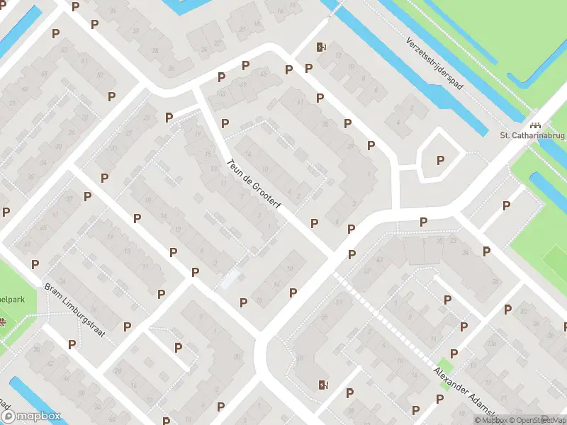 Politie met grote spoed naar de Teun de Grooterf in Voorschoten vanwege ongeval met letsel