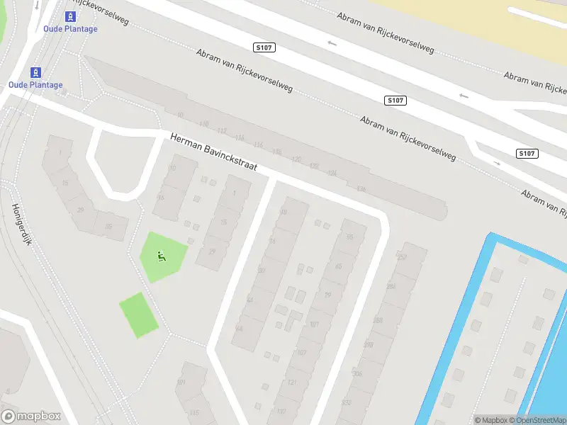 Ambulance met gepaste spoed naar de Dries van der Vlerkstraat in Rotterdam