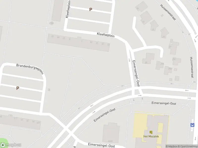 Brandweer met gepaste spoed naar de Brandenburgseplein in Arnhem