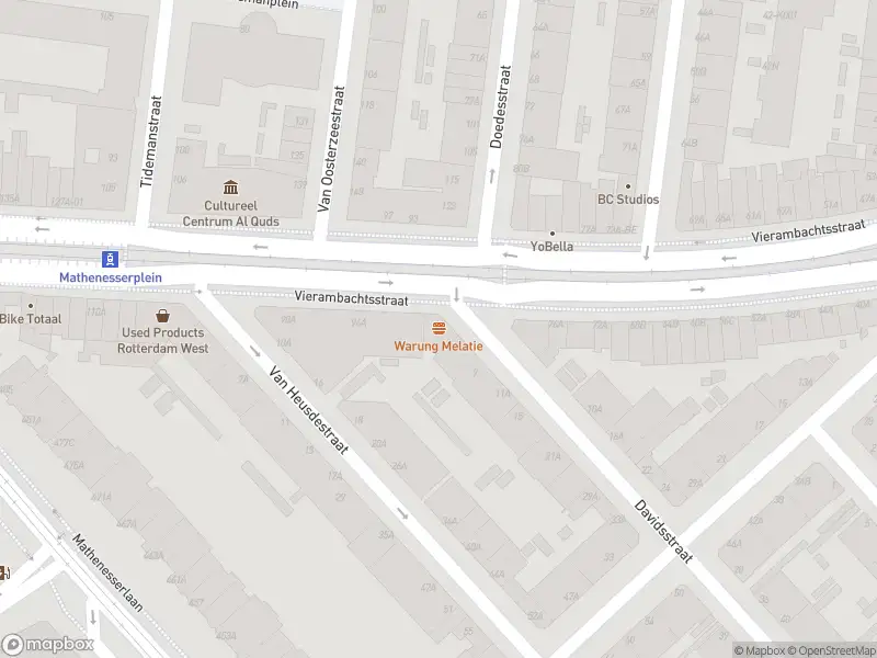 Ambulance met gepaste spoed naar de Vierambachtsstraat in Rotterdam