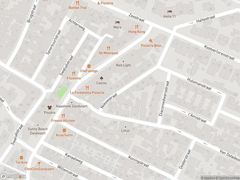 Ambulance met grote spoed naar de Nieuwstraat in Zandvoort