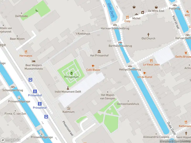 Brandweer met gepaste spoed naar de Sint Agathaplein in Delft