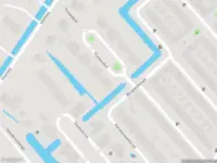 Ambulance met grote spoed naar de Fluiteendhof in 's-Gravenhage