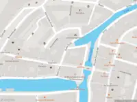 Brandweer met gepaste spoed naar de Oude Sluis in Schiedam vanwege afgaan automatisch brandalarm