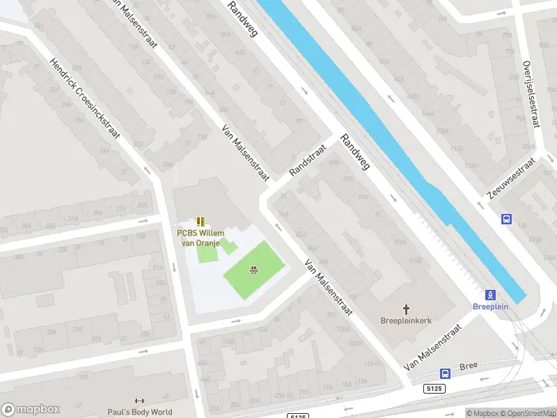 Ambulance met grote spoed naar de Van Malsenstraat in Rotterdam