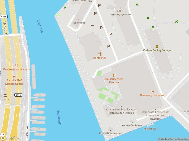 Ambulance met grote spoed naar de Dijksgracht in Amsterdam