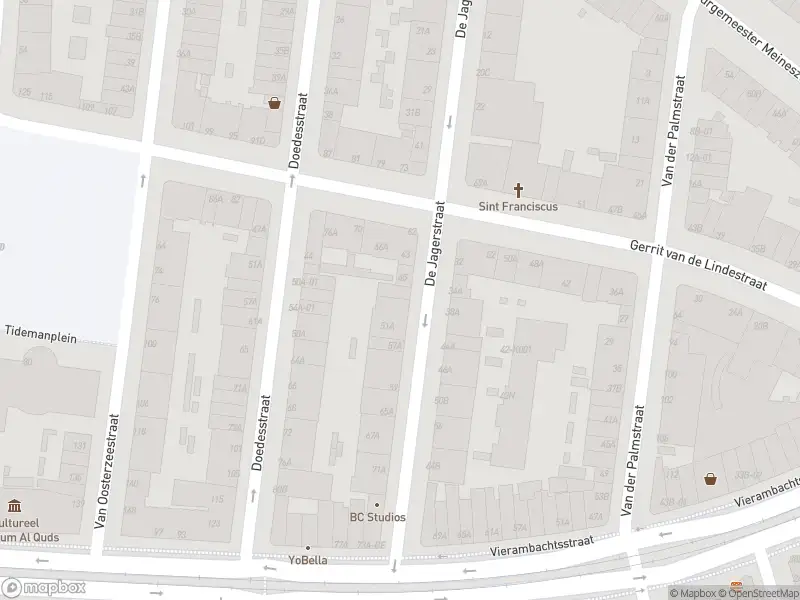 Ambulance met gepaste spoed naar de De Jagerstraat in Rotterdam