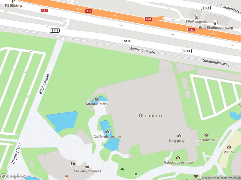 Ambulance met grote spoed naar de Stadhoudersweg in Rotterdam