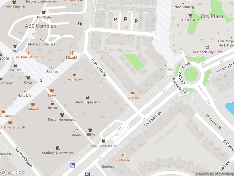 Ambulance met grote spoed naar de H. de Lintweg in Spijkenisse