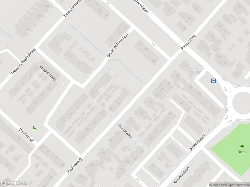 Ambulance met grote spoed naar de Paulusweg in Hendrik-Ido-Ambacht