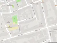 Brandweer met gepaste spoed naar de Steenstraat in Arnhem vanwege afgaan rookmelder