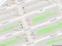 Brandweer met gepaste spoed naar de Commelinstraat in Amsterdam