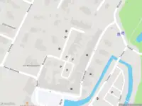 Ambulance met grote spoed naar de Engel de Merlestraat in Heenvliet