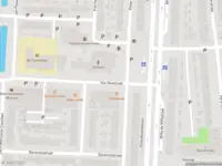 Ambulance met gepaste spoed naar de Van Nesstraat in Alphen aan den Rijn