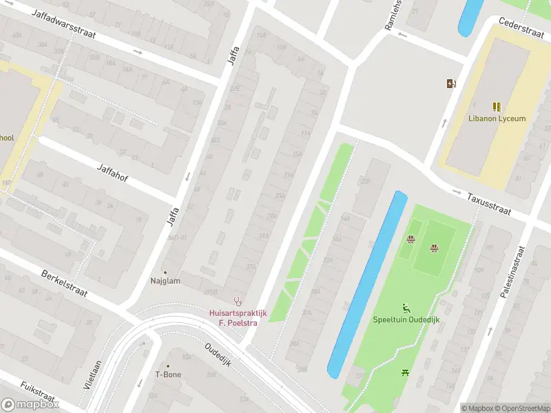 Ambulance met grote spoed naar de Ramlehweg in Rotterdam