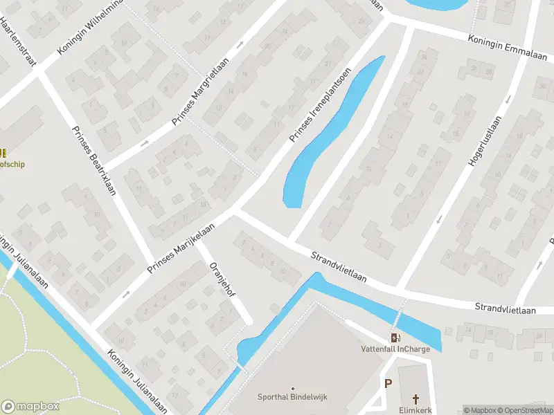 Ambulance met grote spoed naar de Prinses Ireneplantsoen in Ouderkerk aan de Amstel