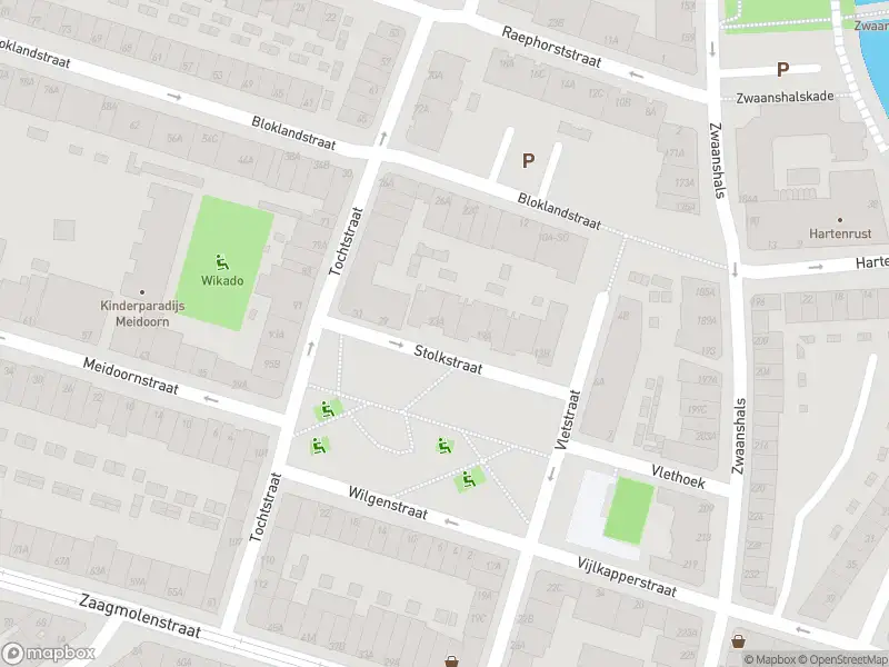 Ambulance met grote spoed naar de Stolkstraat in Rotterdam