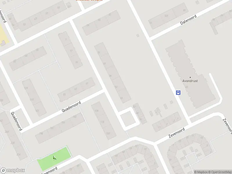 Ambulance met grote spoed naar de Quadenoord in Rotterdam