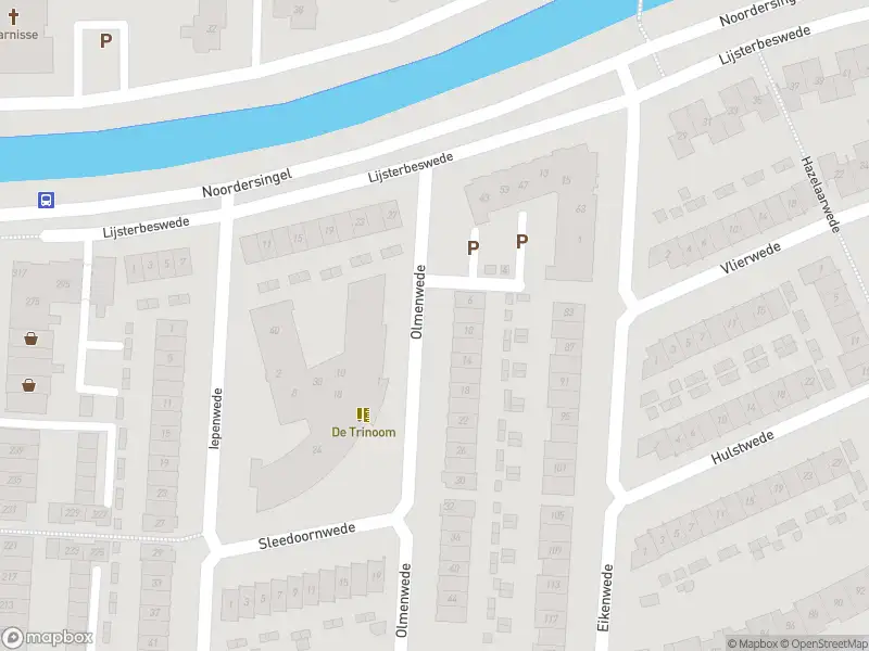 Brandweer met grote spoed naar de Olmenwede in Barendrecht vanwege een buitenbrand