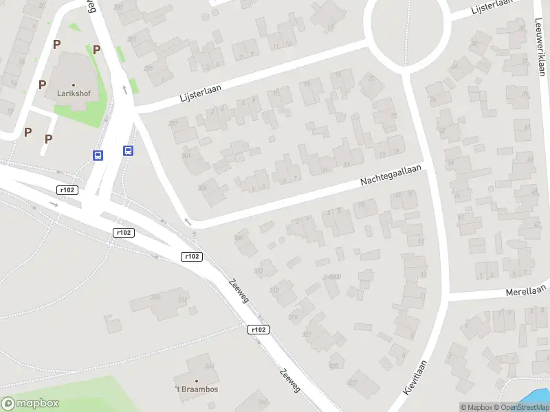 Ambulance met grote spoed naar de Nachtegaallaan in IJmuiden