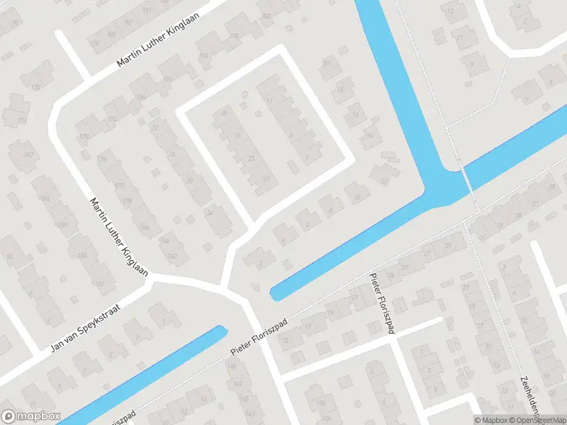 Ambulance met grote spoed naar de Philips van Almondestraat in Hellevoetsluis