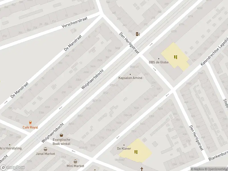 Ambulance met gepaste spoed naar de Wolphaertsbocht in Rotterdam