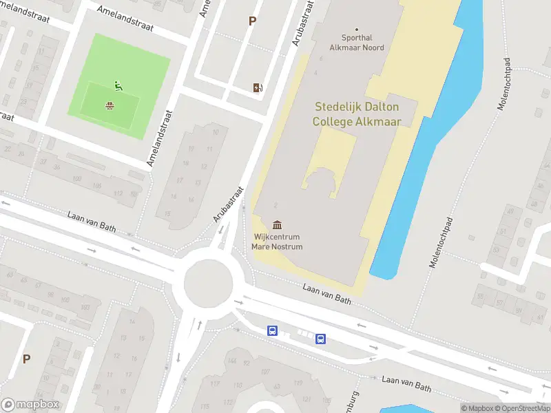 Ambulance met gepaste spoed naar de Arubastraat in Alkmaar