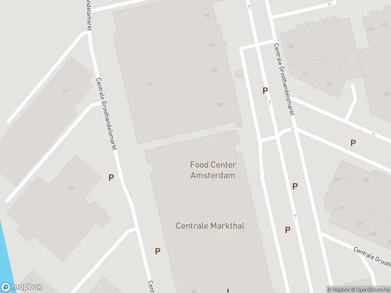 Brandweer met gepaste spoed naar de Vredenhofweg in Amsterdam