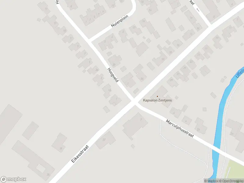 Ambulance met grote spoed naar de Hoogveld in Hunsel