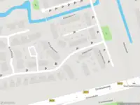 Ambulance met grote spoed naar de Vuurjufferzoom in Pijnacker