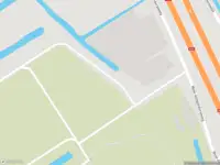 Ambulance met grote spoed naar de West-Abtspolderseweg in Rotterdam