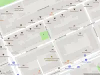 Brandweer met gepaste spoed naar de Van de Veldestraat in Amsterdam