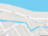 Ambulance met grote spoed naar de Lekdijk in Nieuw-Lekkerland