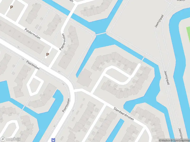 Ambulance met gepaste spoed naar de Standaardmolen in Capelle aan den IJssel