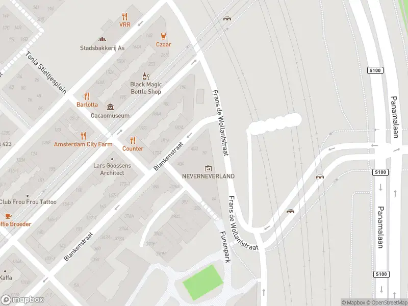 Ambulance met gepaste spoed naar de Frans de Wollantstraat in Amsterdam