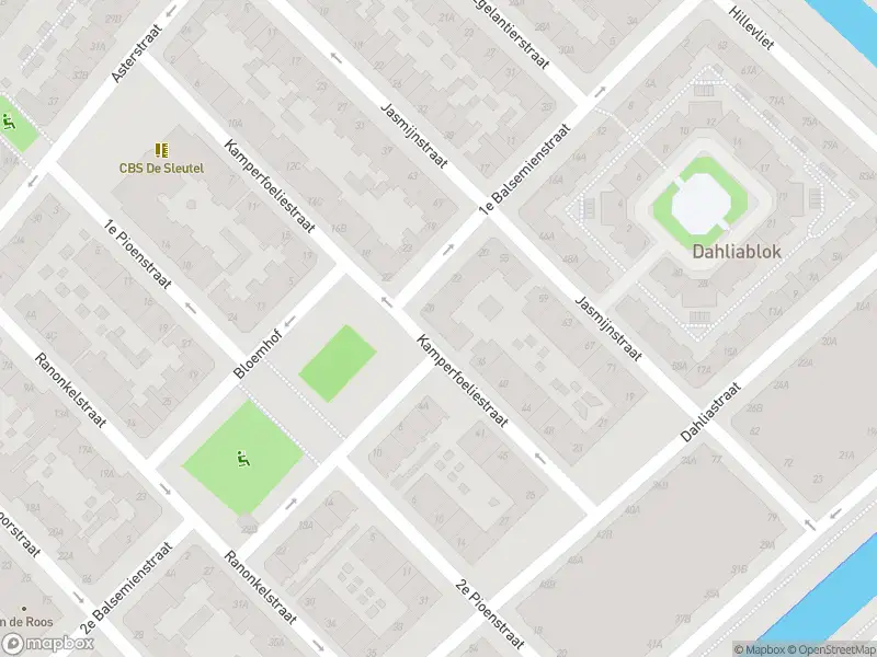 Ambulance met grote spoed naar de Kamperfoeliestraat in Rotterdam