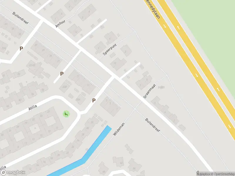 Brandweer met grote spoed naar de Buitendreef in Eindhoven vanwege reanimatie