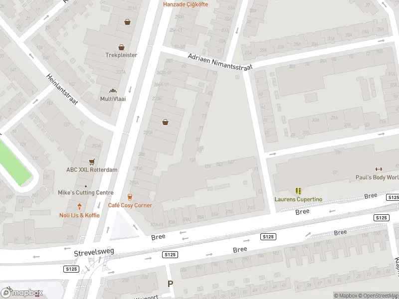 Ambulance met grote spoed naar de Walravenstraat in Rotterdam