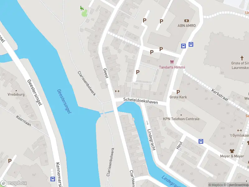 Ambulance met gepaste spoed naar de Scheteldoekshaven in Alkmaar