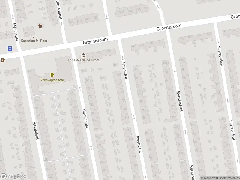 Ambulance met gepaste spoed naar de Iependaal in Rotterdam