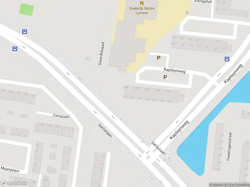 Ambulance met gepaste spoed naar de Kapteynweg in Dordrecht