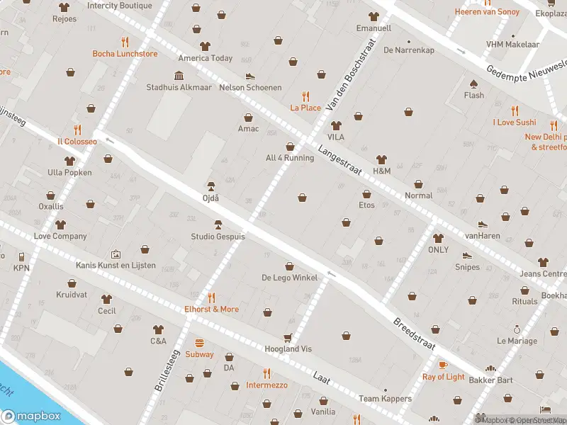 Ambulance naar de Doelenstraat in Alkmaar vanwege ongeval met letsel