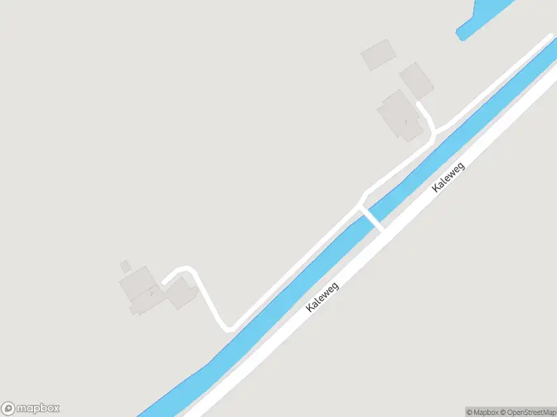 Ambulance met grote spoed naar de Kaleweg in Doezum