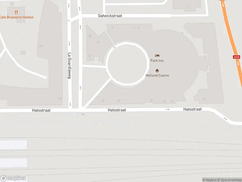 Traumahelikopter met grote spoed naar de Hatostraat in Amsterdam