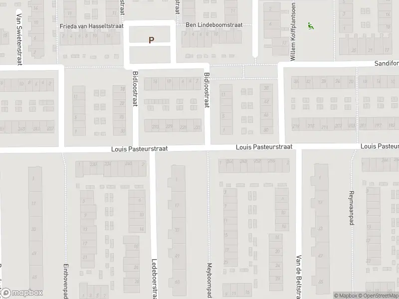 Ambulance met gepaste spoed naar de Ekamastraat in Haarlem