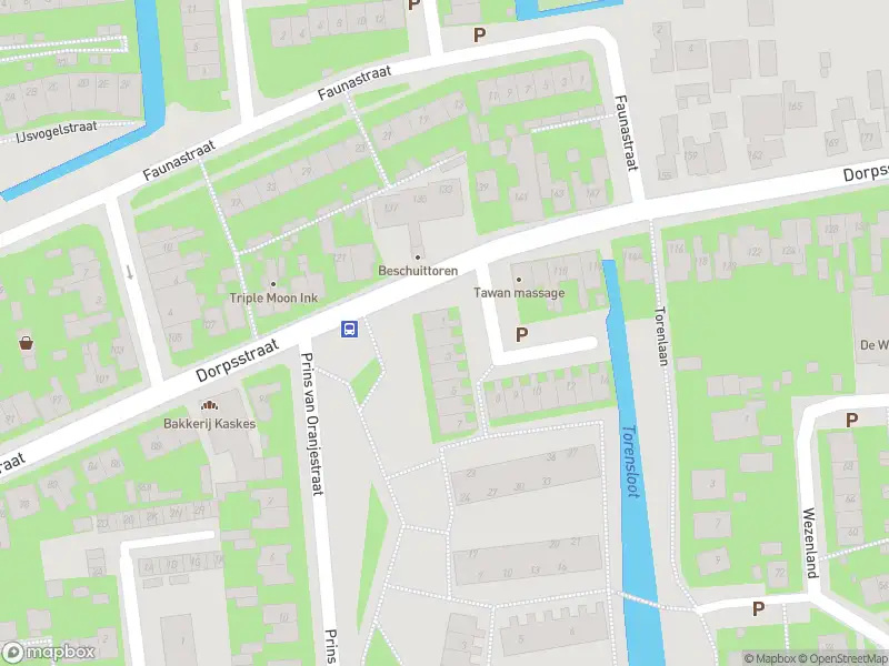 Ambulance met gepaste spoed naar de Beschuitstorenstraat in Wormer