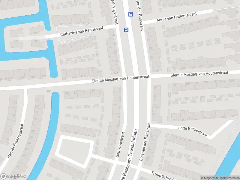 Ambulance met gepaste spoed naar de Beb Vuykstraat in Spijkenisse