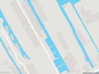 Ambulance met grote spoed naar de Aalsmeerderweg in Aalsmeer